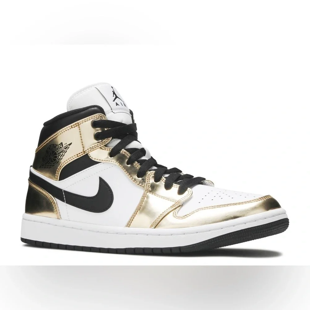 Sz 10.5 2020 Air Jordan 1 Mid SE 'Metallic Gold'